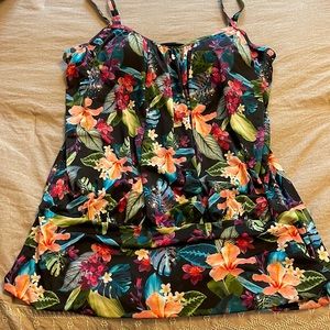 Swimsuits for All swim top. Size 16. Blouson style